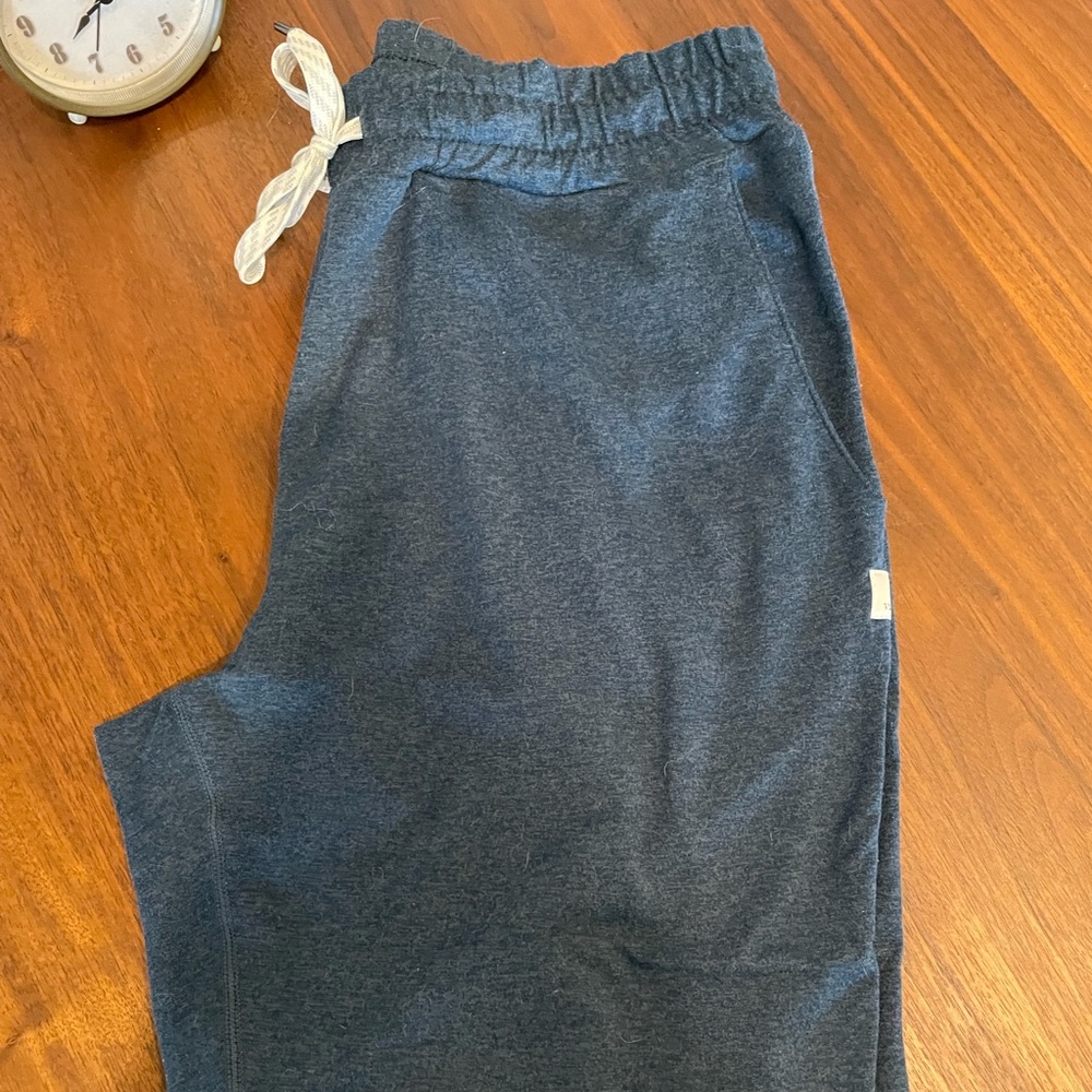 Vuori Performance Joggers - S - Heather Navy